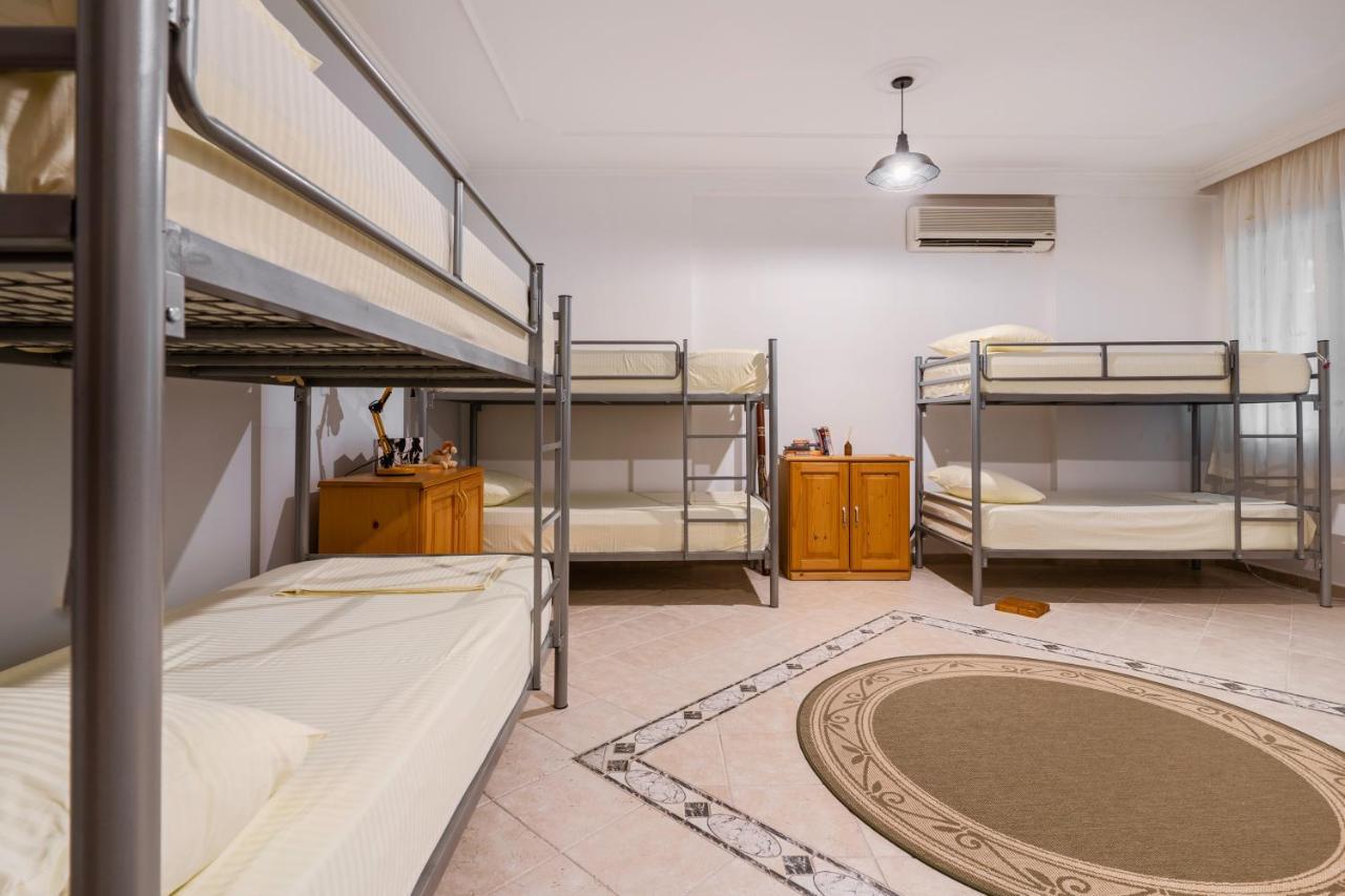 Hostel Nena Semi Tiran Dış mekan fotoğraf