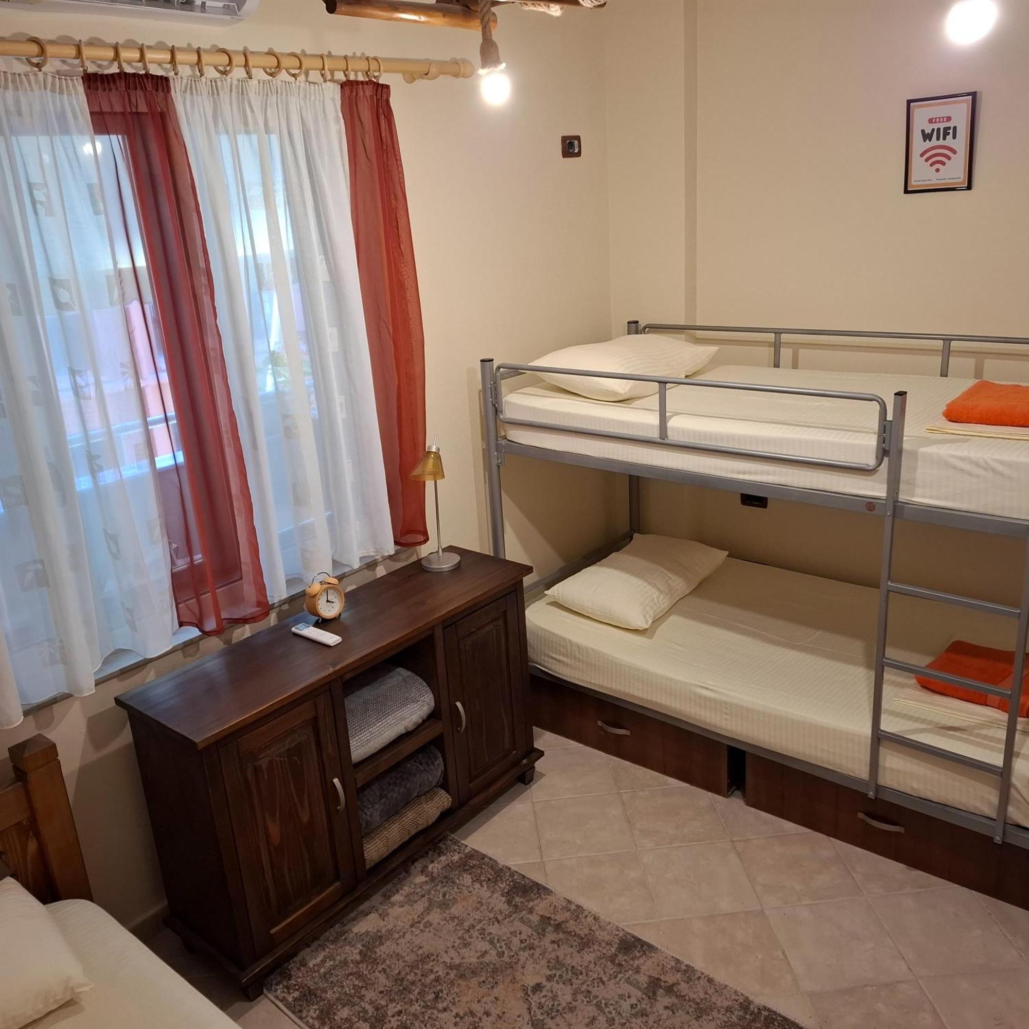 Hostel Nena Semi Tiran Dış mekan fotoğraf